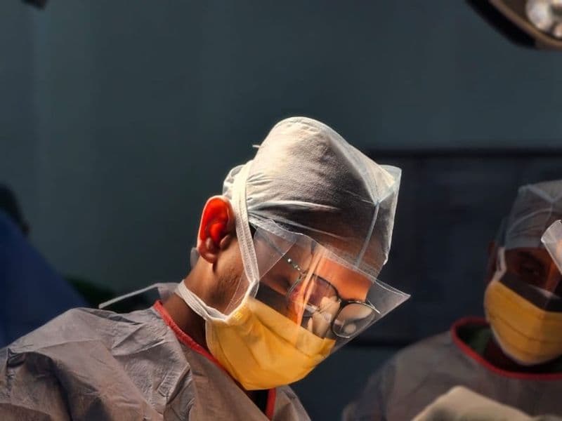 Dr. Pulak Vatsya in operating theater during knee procedure